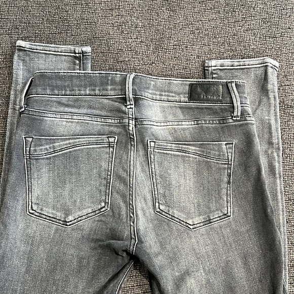 Gray Express Jeans with ripped knee - Picture 3 of 6